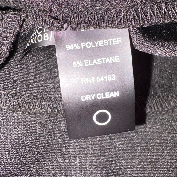 Tommy Hilfiger Black Long Sleeve V-Neck Jumpsuit with Chain Detail; Size 2 - Picture 11 of 13